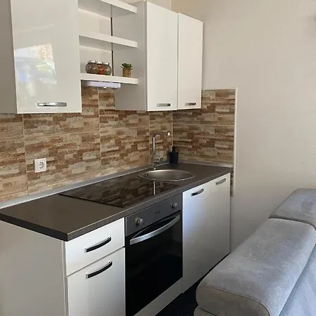 Apartment Gabine - Self Check-in Kastela